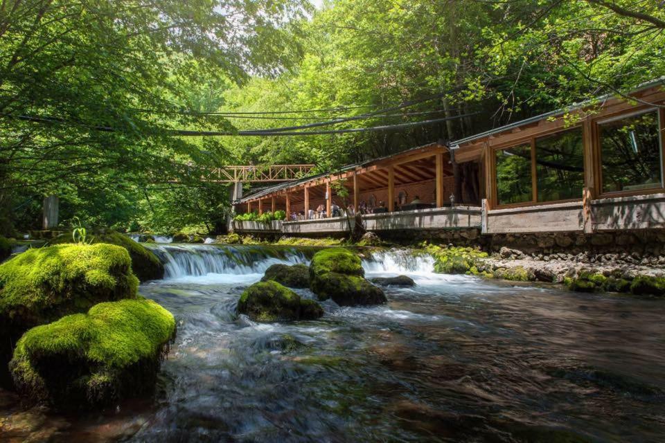 Resort Ujevara E Drinit Peje Exterior foto